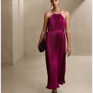 Banana republic magenta/berry pleated maxi dress xxsp